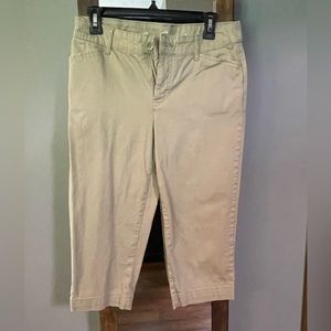 St. John’s Bay khaki Capri